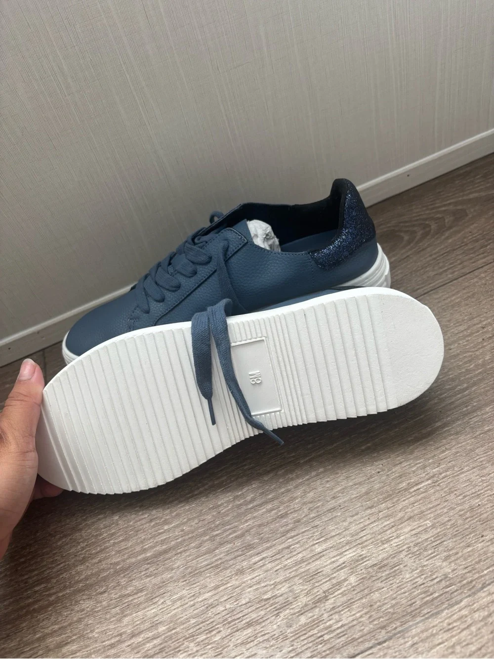 N/A stylish blue